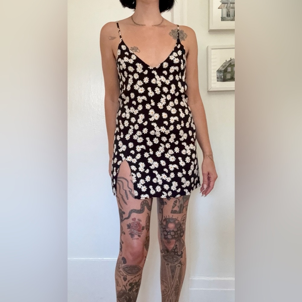 Reformation Black & White Daisy Print Mini Dress Size Small